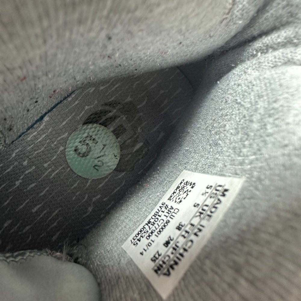 Rare 2015 D Rose 5 Boost 'Light Onix' C77900  SZ 5.5 Chicago Bulls Hi Tops - Picture 14 of 14
